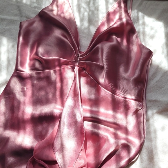 Pink Satin Gown with Chiffon Lining - Picture 3 of 12